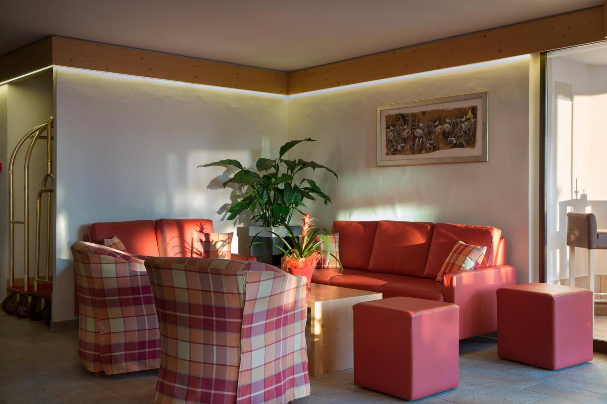 Hotel Helvetia Intergolf Crans-Montana Bagian luar foto